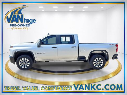 Certified 2023 Chevrolet Silverado 2500 Custom w/ Custom Value Package AWD/4WD image 10