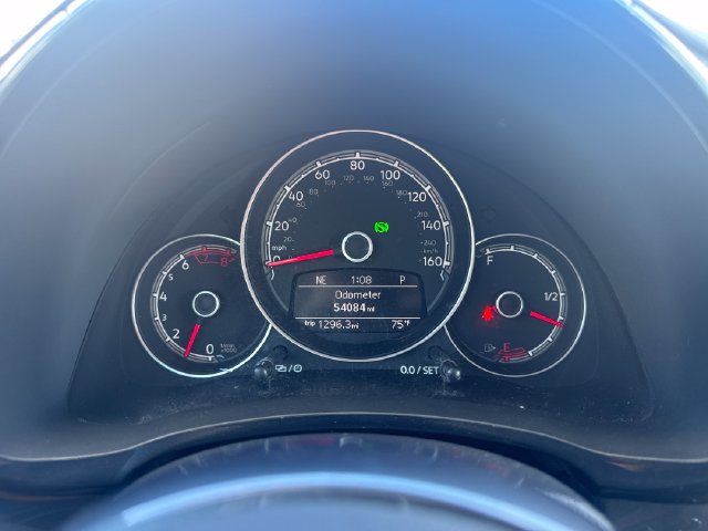 Used 2017 Volkswagen Beetle 1.8T SE FWD image 18