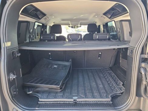 Used 2022 Land Rover Defender 110 image 19