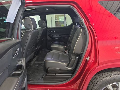 Used 2023 Chevrolet Traverse Premier AWD/4WD image 27