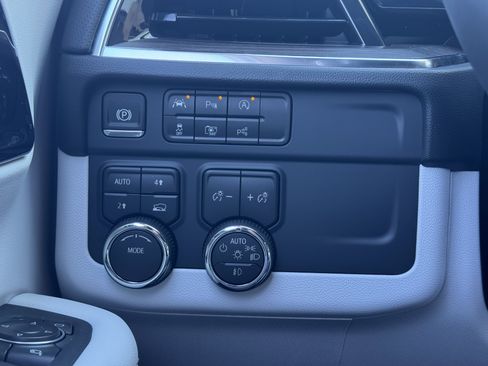New 2026 Chevrolet Tahoe Premier AWD/4WD image 32