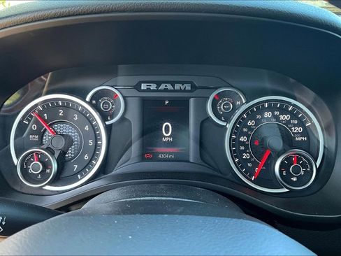 Used 2025 RAM 1500 Big Horn AWD/4WD image 14