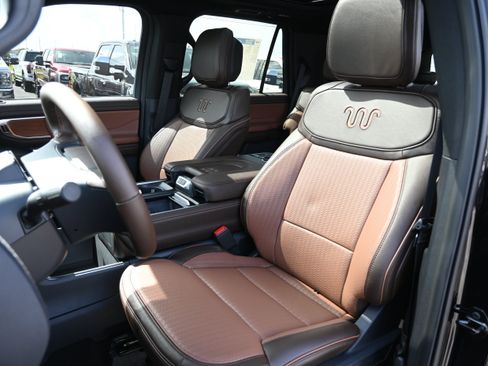 New 2027 Ford Expedition King Ranch RWD image 34