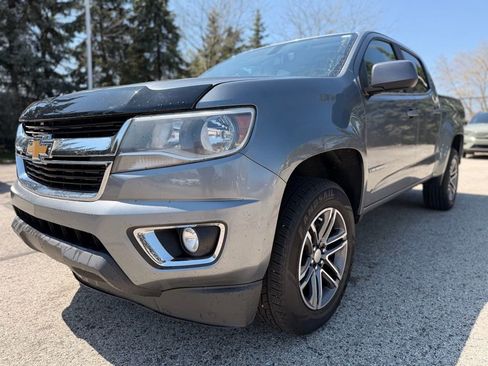 Used 2019 Chevrolet Colorado LT w/ LT Convenience Package AWD/4WD image 3
