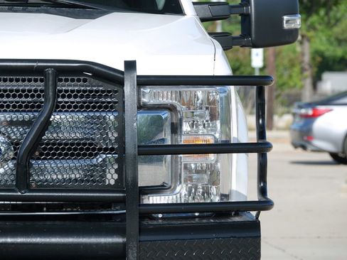 Used 2019 Ford F250 Lariat w/ Lariat Value Package AWD/4WD image 6