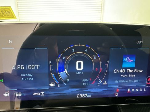 New 2026 Chevrolet Equinox LT w/ Midnight Edition AWD/4WD image 17