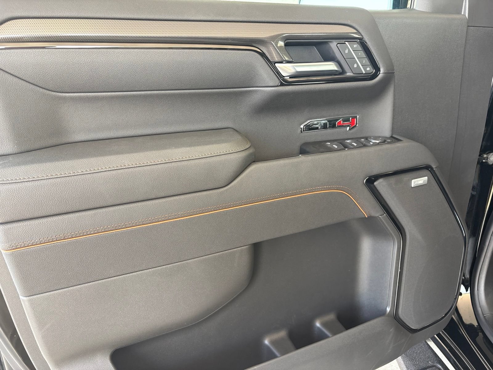 New 2026 GMC Sierra 1500 AT4 w/ AT4 Premium Package AWD/4WD image 10