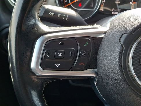 Used 2019 Jeep Wrangler Unlimited Sahara AWD/4WD image 20