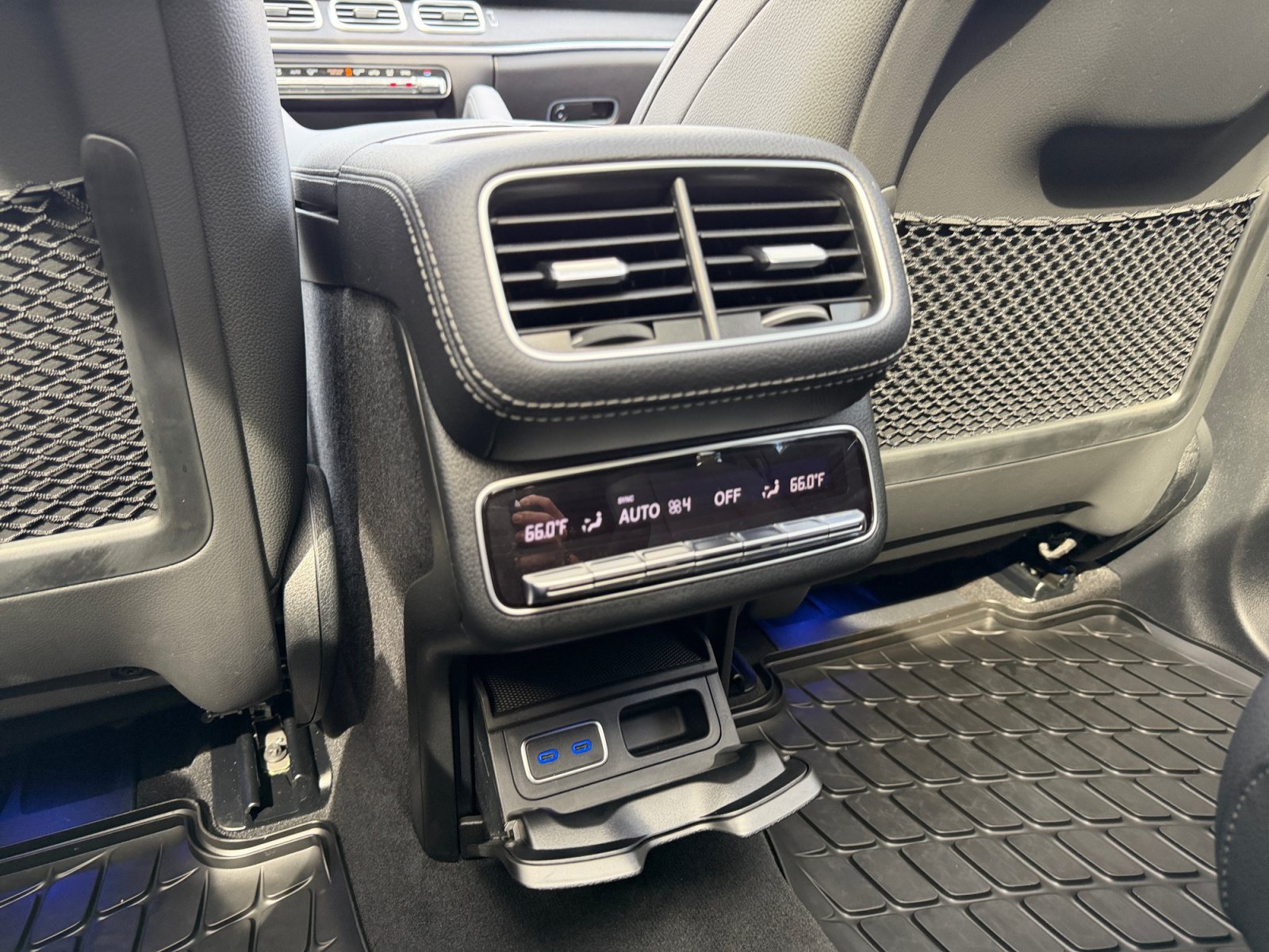 Used 2024 Mercedes-Benz GLS 450 4MATIC image 18