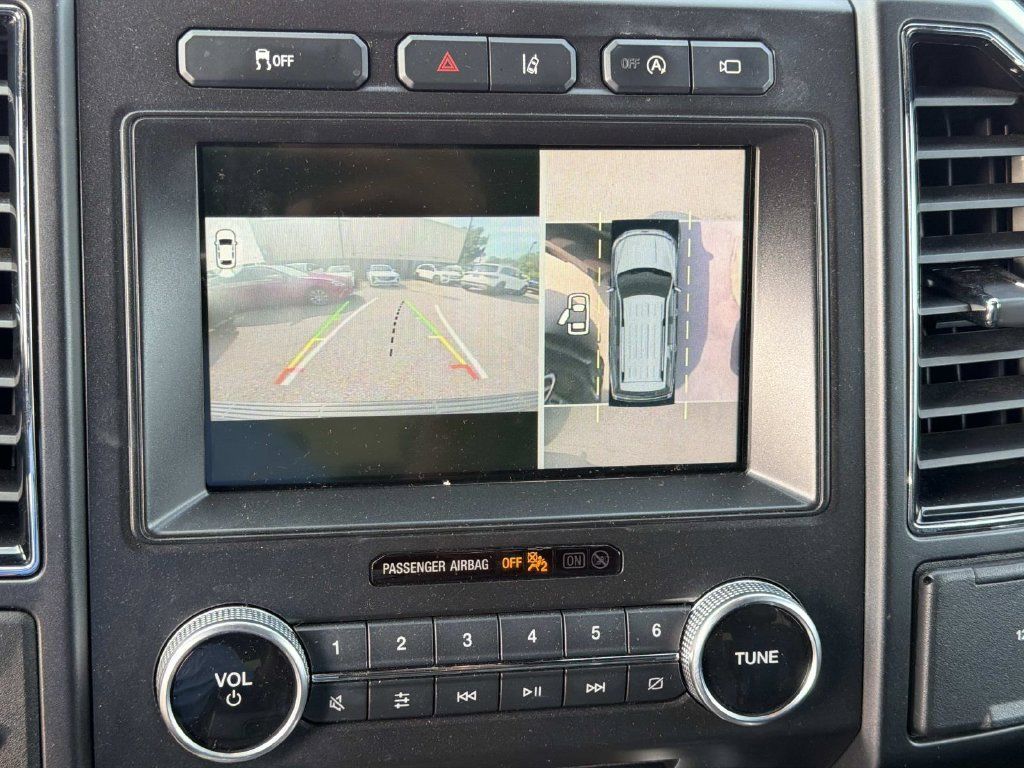 Used 2018 Ford Expedition Limited w/ Equipment Group 302A RWD image 26