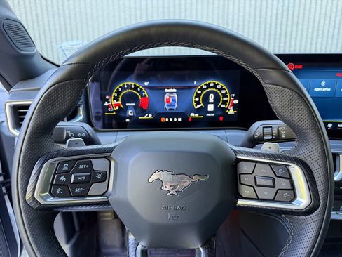 Used 2025 Ford Mustang GT Premium w/ GT Performance Package RWD image 35
