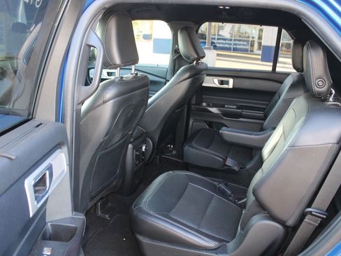 Used 2020 Ford Explorer Limited RWD image 10