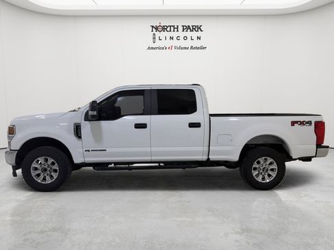 Used 2022 Ford F250 XL w/ STX Appearance Package AWD/4WD image 2
