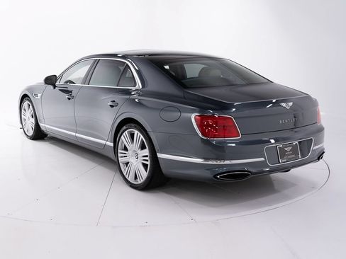 Used 2026 Bentley Flying Spur Plug-In Hybrid AWD/4WD image 3