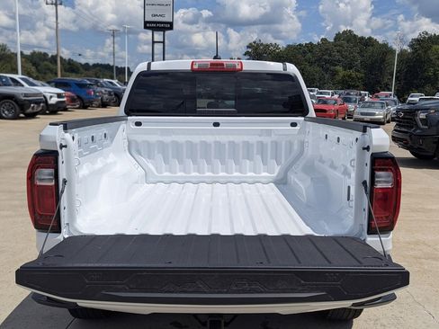 New 2026 GMC Canyon Elevation image 11