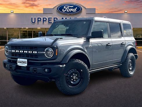 New 2026 Ford Bronco Big Bend w/ Black Diamond Package AWD/4WD image 2