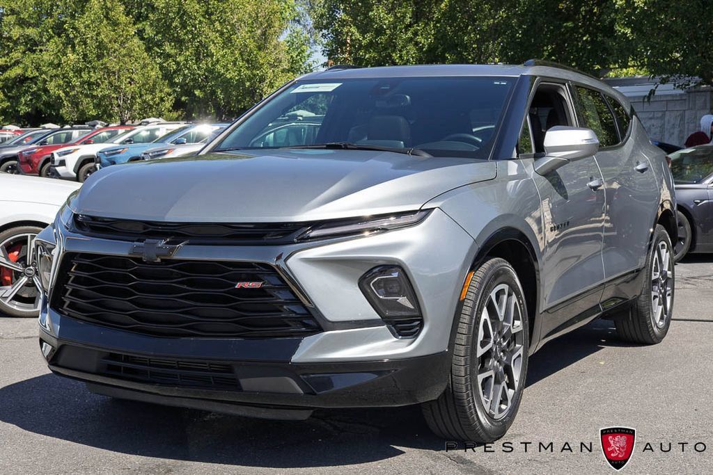 Used 2024 Chevrolet Blazer RS w/ Enhanced Convenience Package AWD/4WD image 17