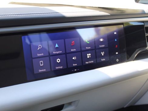 New 2024 Porsche Macan 4 Electric image 26