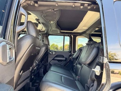Used 2024 Jeep Wrangler Unlimited Rubicon 4xe AWD/4WD image 16