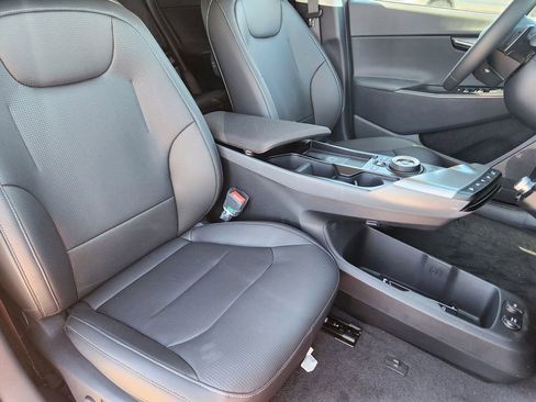 New 2025 Kia EV6 Wind image 13