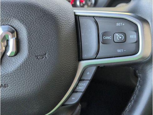 Used 2024 RAM 2500 Big Horn image 24