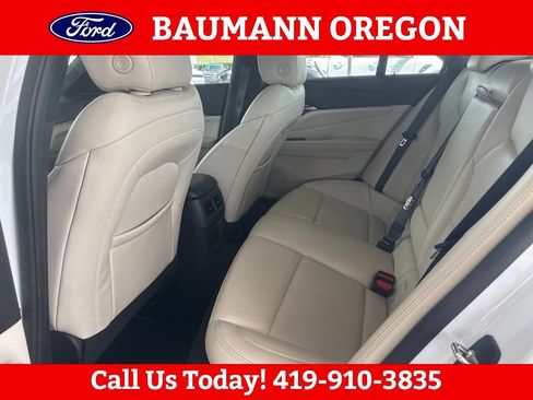 Used 2023 Cadillac CT4 Luxury w/ Cold Weather Package AWD/4WD image 15