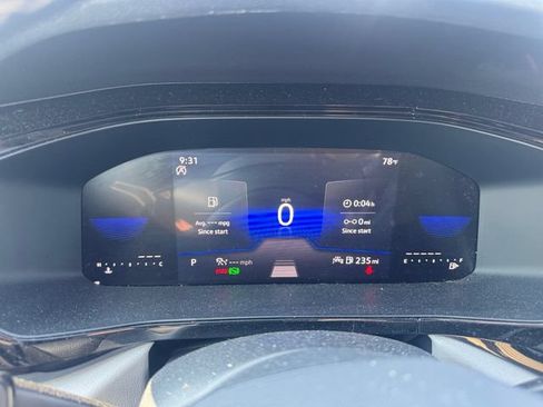 Used 2024 Volkswagen Taos S FWD image 16