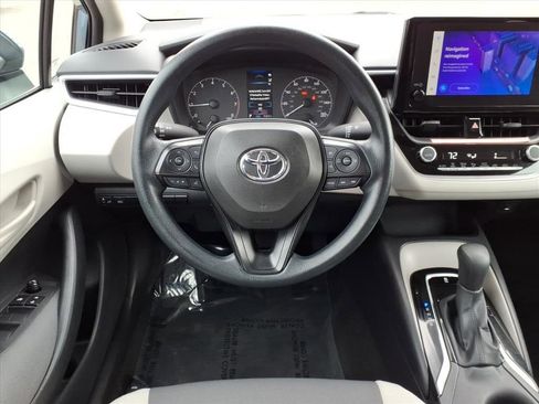 Used 2025 Toyota Corolla LE image 10