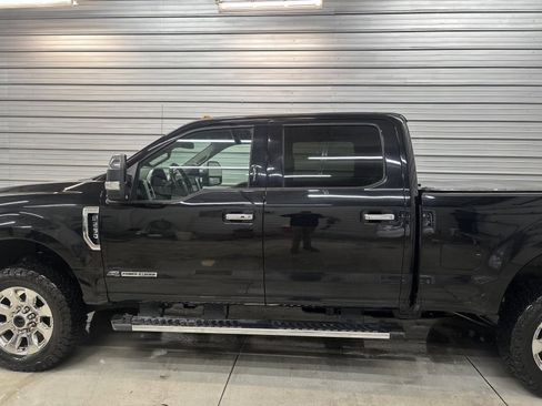 Used 2018 Ford F250 Lariat w/ Lariat Ultimate Package image 9