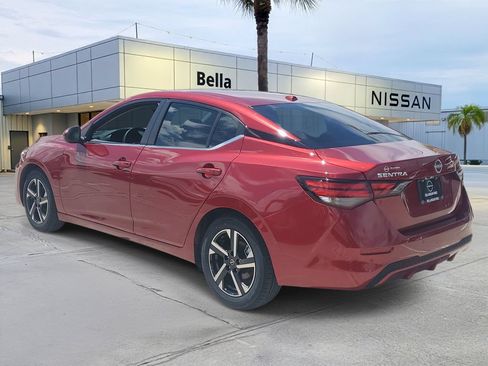 Used 2024 Nissan Sentra SV FWD image 3