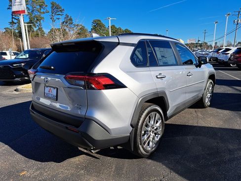 New 2025 Toyota RAV4 XLE Premium image 6