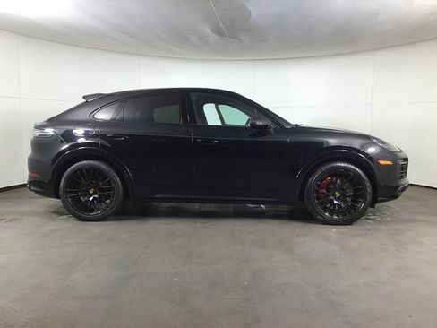 Certified 2022 Porsche Cayenne GTS AWD/4WD image 8