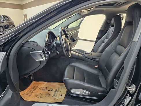Used 2016 Porsche Panamera image 18