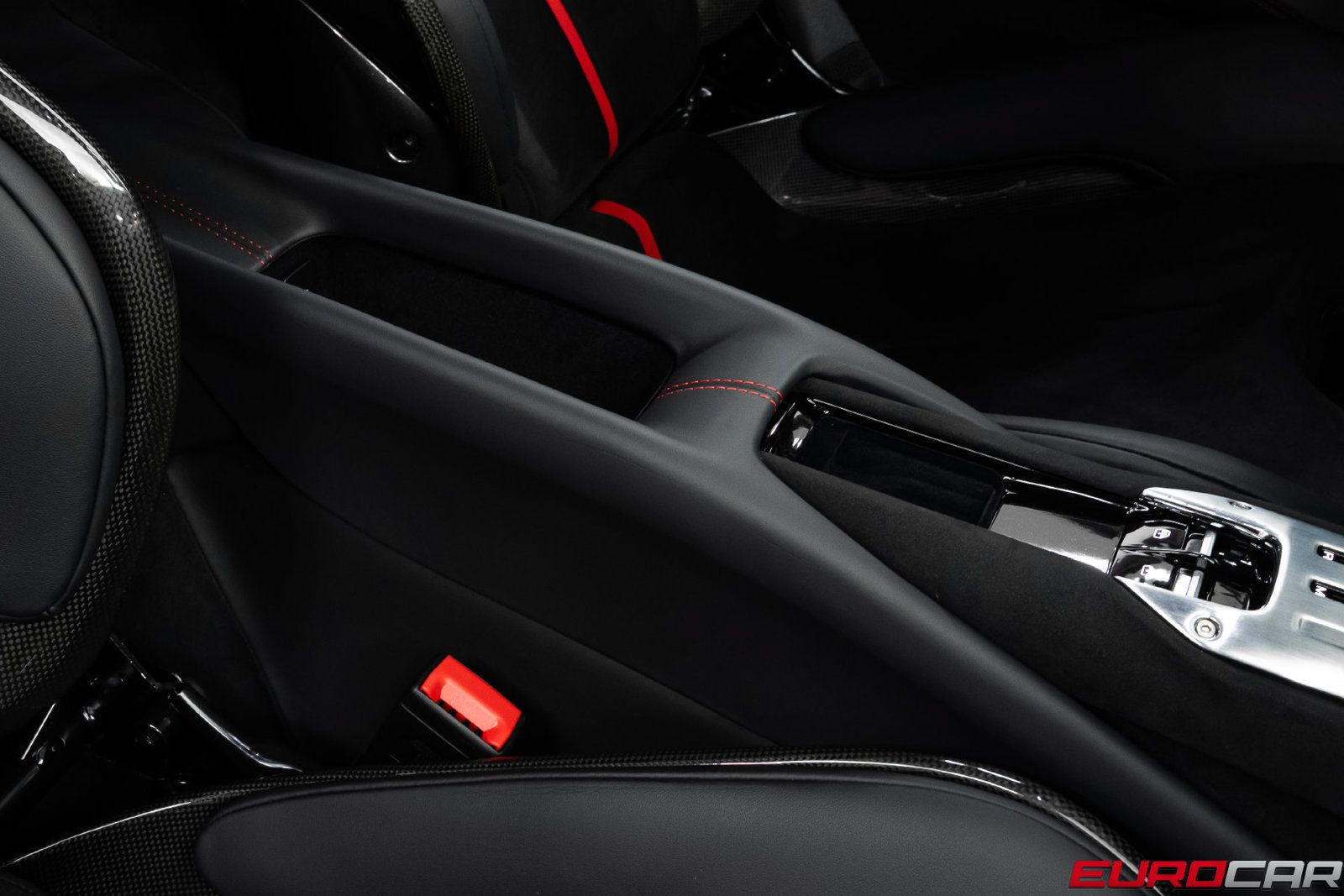 Used 2023 Ferrari 296 GTB RWD image 35