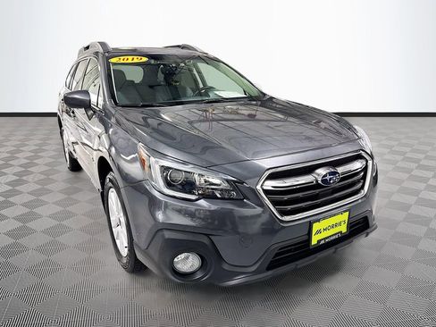 Used 2019 Subaru Outback 2.5i Premium image 3