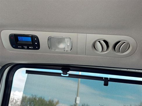 Used 2012 Honda Odyssey Touring image 27