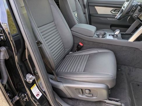 New 2026 Land Rover Discovery Sport Landmark image 18