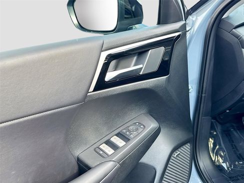 New 2026 Mitsubishi Outlander SE image 16