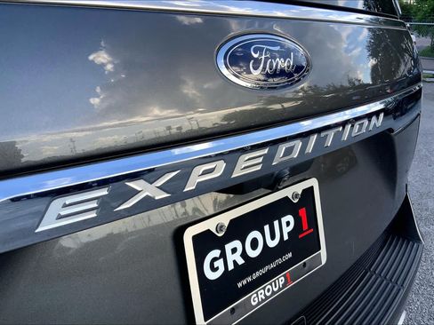 Used 2019 Ford Expedition Limited RWD image 30