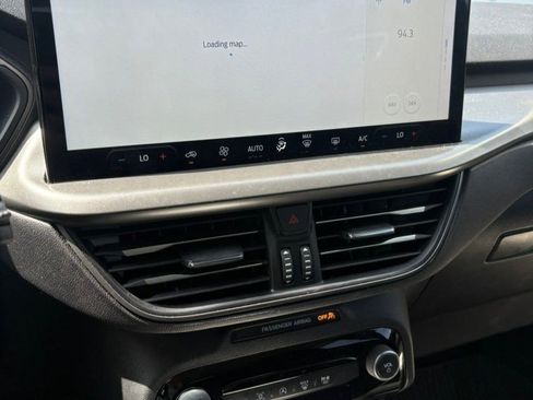 Used 2023 Ford Escape Active w/ Tech Pack #1 FWD image 3