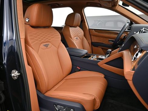 Certified 2024 Bentley Bentayga Azure image 34