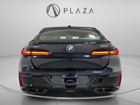 New 2025 BMW 760i xDrive image 4