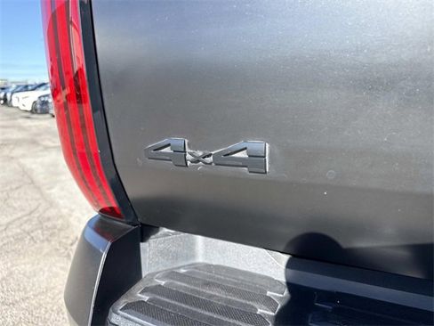 Used 2022 Toyota Tundra SR5 image 4