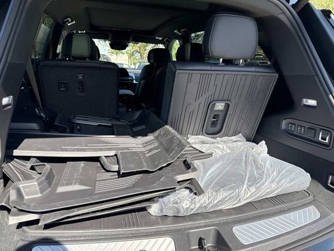 New 2026 Cadillac Vistiq Sport w/ LPO, Floor Liner Package image 11
