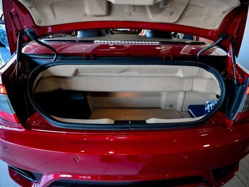 Used 2018 Maserati GranTurismo Convertible image 21