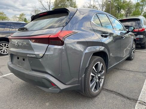 Used 2023 Lexus UX 250h FWD w/ Premium Package image 4
