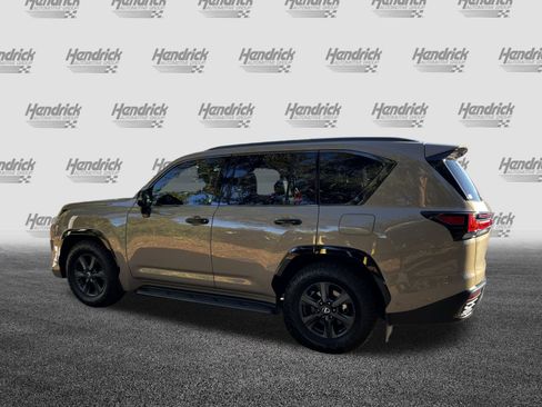 Used 2025 Lexus LX 700h Overtrail image 6