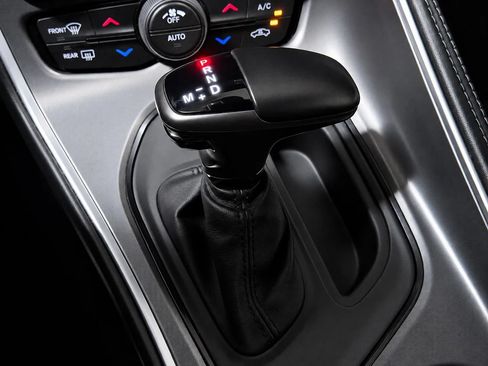 Used 2021 Dodge Challenger R/T Scat Pack RWD image 39