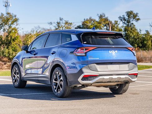 Used 2023 Kia Sportage EX image 5
