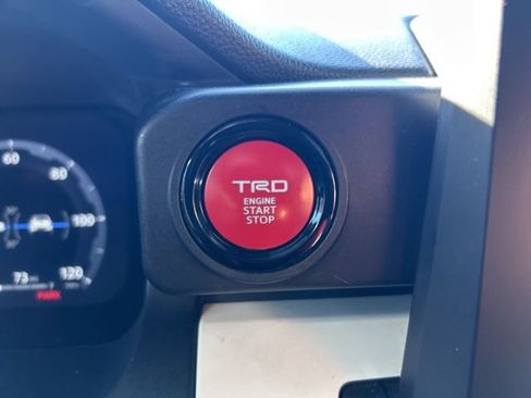 Used 2024 Toyota Tacoma TRD Sport image 18